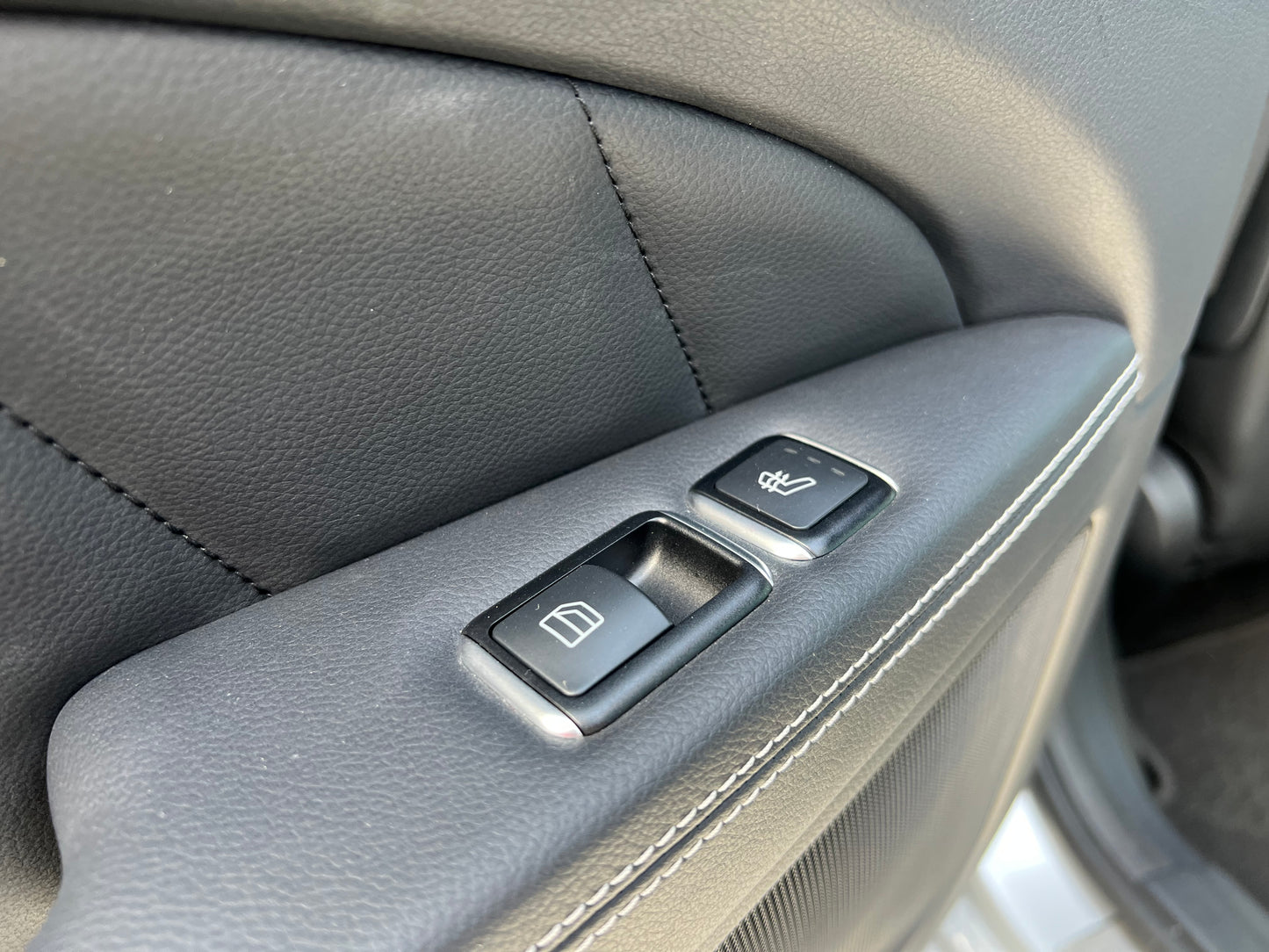 Mercedes Benz CLS400 AMG | C218 | 75.301 km | 333 PS | Apple CarPlay