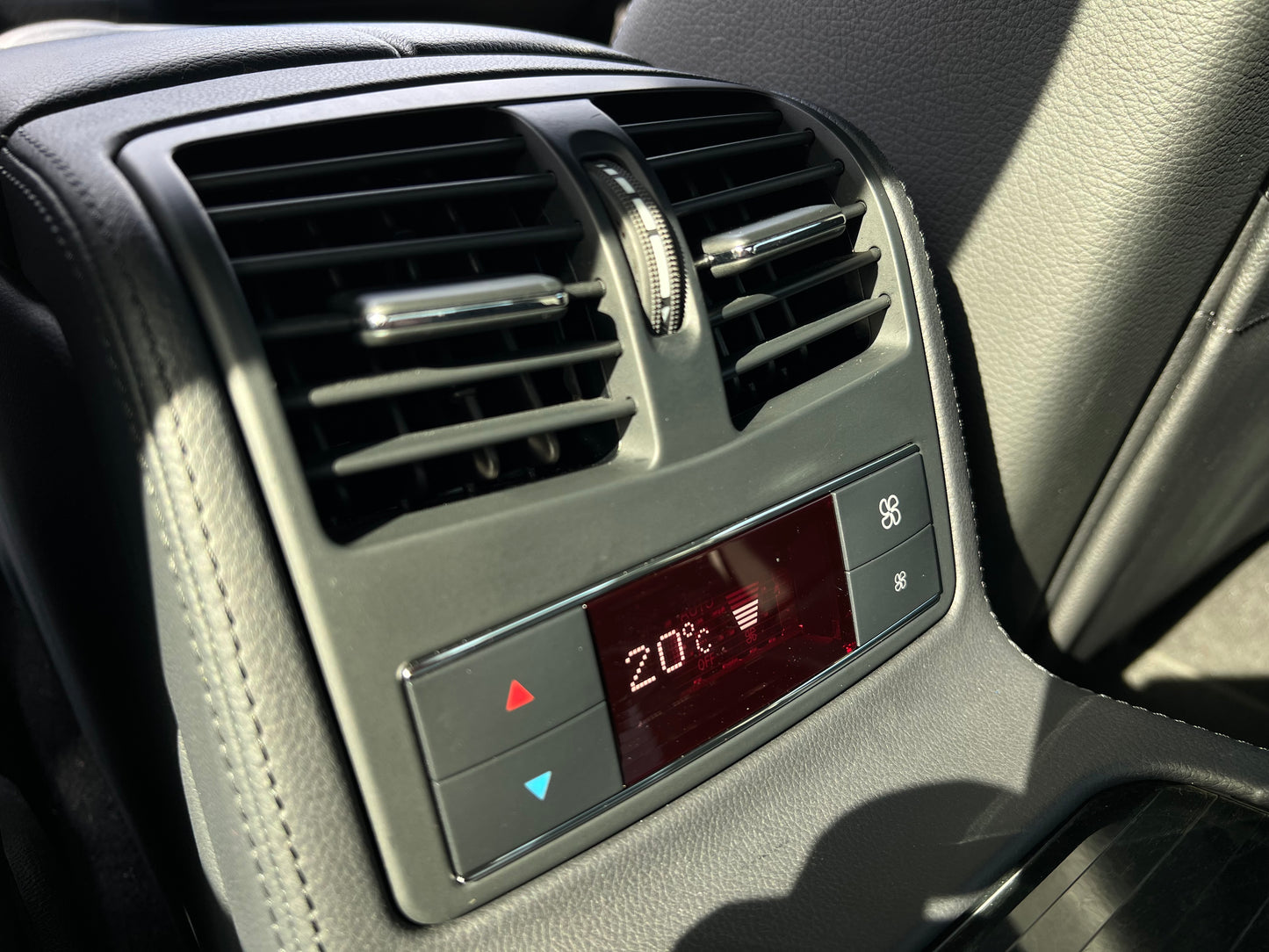 Mercedes Benz CLS400 AMG | C218 | 75.301 km | 333 PS | Apple CarPlay