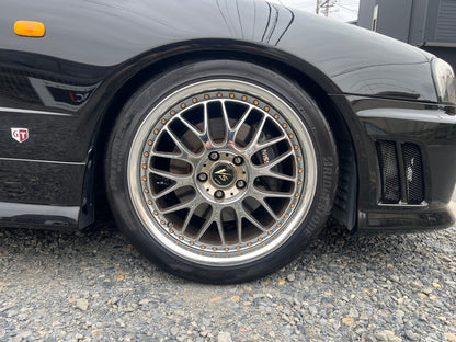 Nissan Skyline R34 (GTT) 25GT Turbo | R34 | 77.838 km | 280 PS | Schalter!