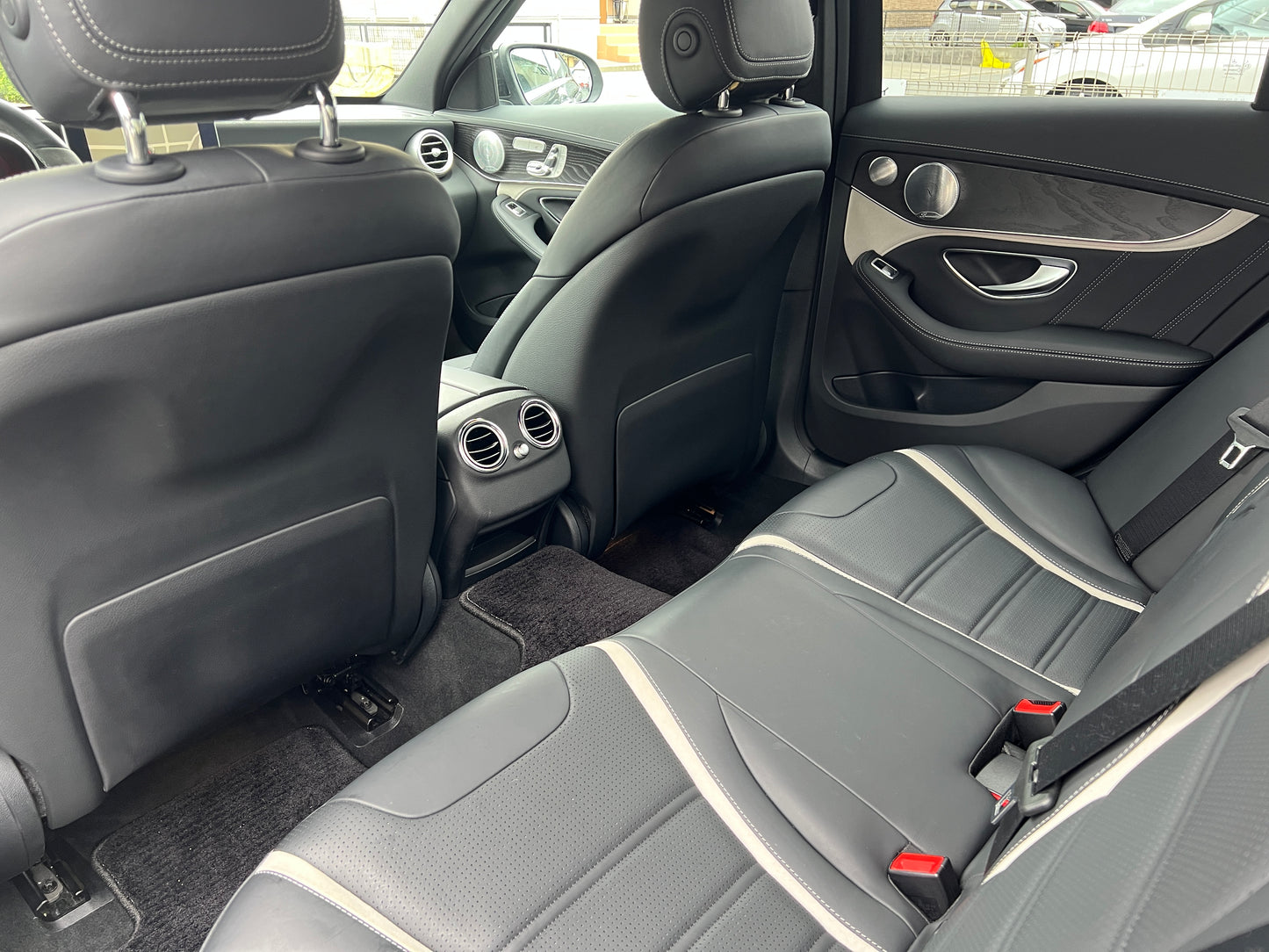 Mercedes Benz-AMG C63 S | W205 | 82.123 km | 510 PS | Rückfahrkamera | Limousine