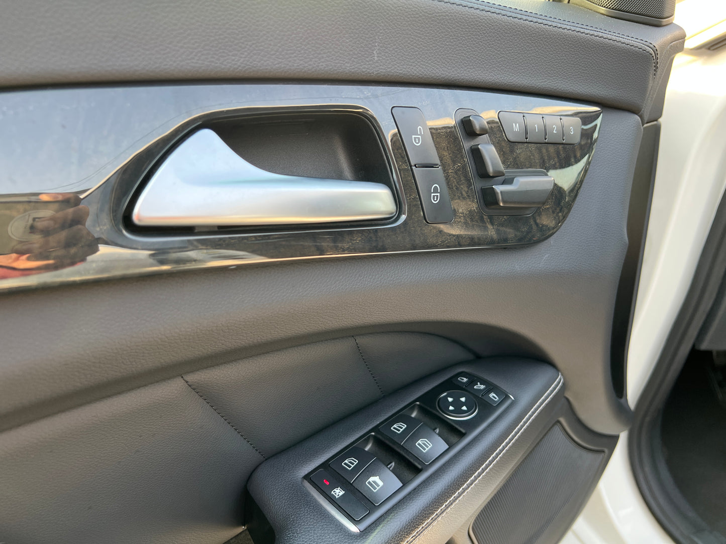 Mercedes Benz CLS350 AMG | C218 | 79.990 km | 306 PS | KEYLESS