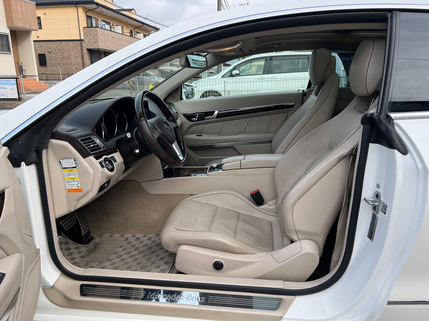 Mercedes Benz E350 | C207 | 103.111 km | 306 PS | 360°-Kamera | Coupé