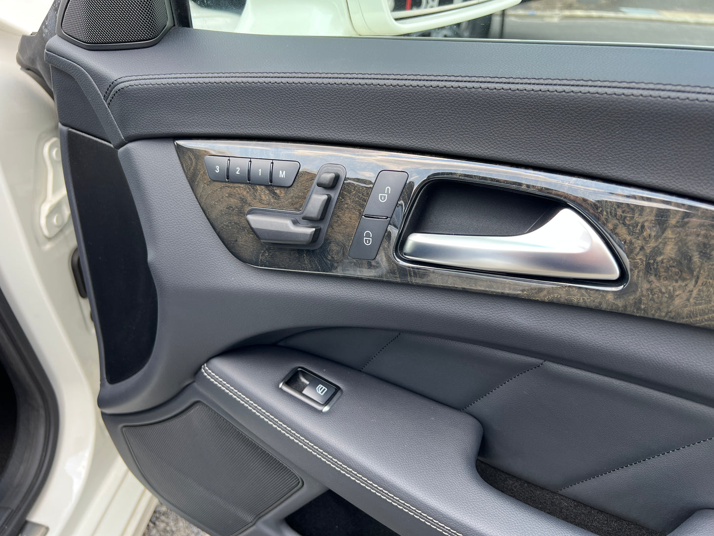 Mercedes Benz CLS350 AMG | C218 | 94.111 km | 306 PS | Coupé | KEYLESS-GO