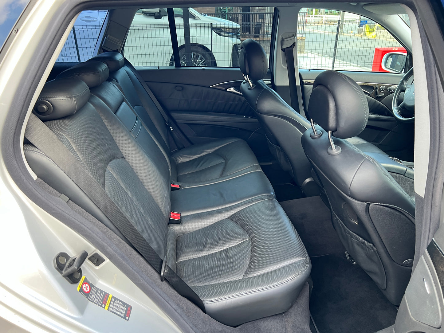 Mercedes Benz E320 | S211 | 62.962 km | 224 PS | Keyless Go
