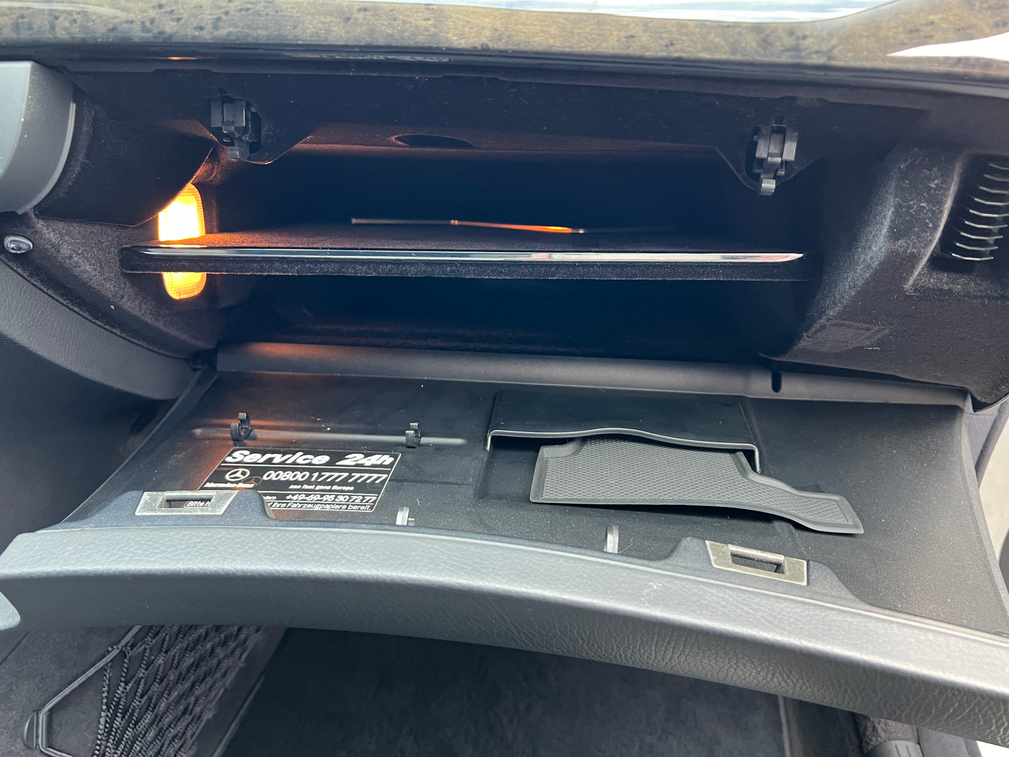 Mercedes Benz E320 | S211 | 62.962 km | 224 PS | Keyless Go