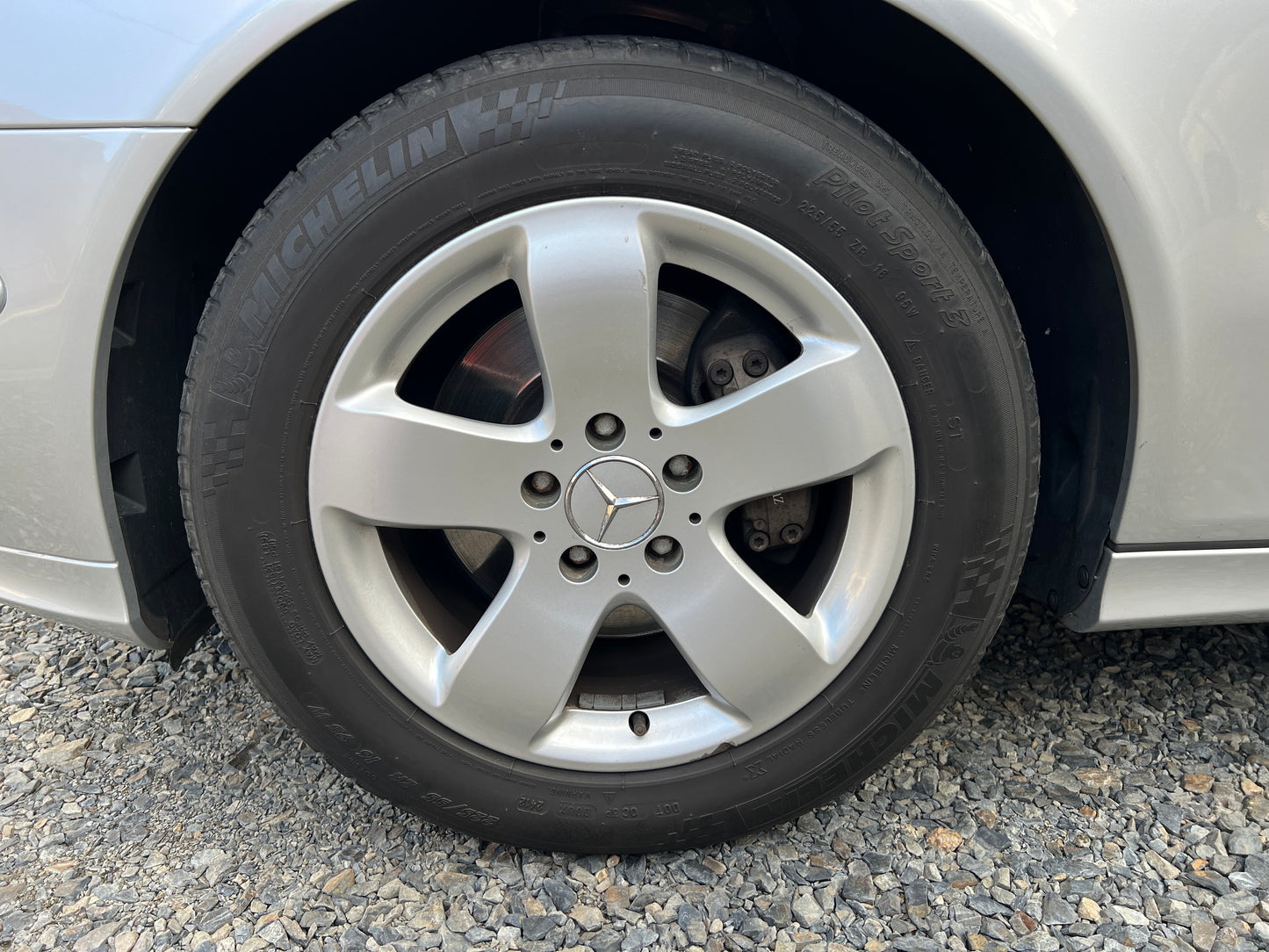 Mercedes Benz E320 | S211 | 62.962 km | 224 PS | Keyless Go