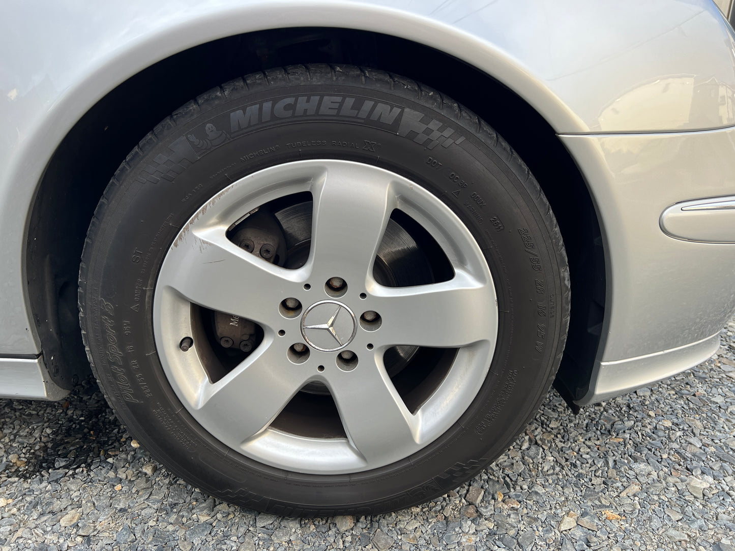 Mercedes Benz E320 | S211 | 62.962 km | 224 PS | Keyless Go