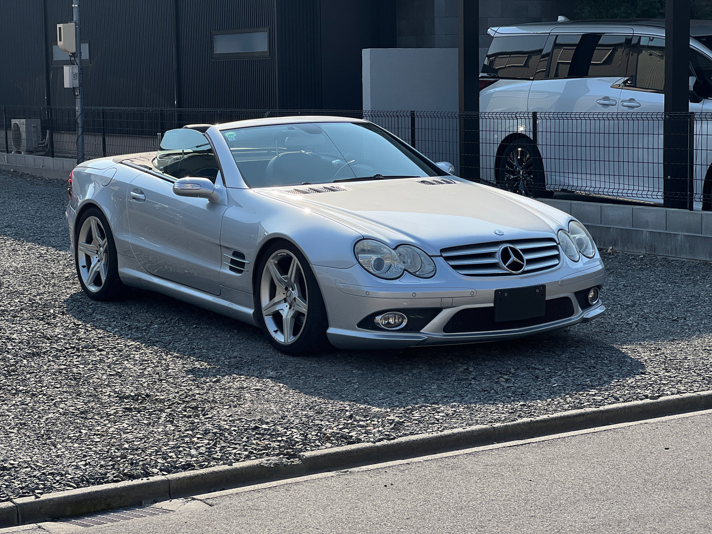 Mercedes Benz SL350 AMG Cabrio | 86.887 km | M272 V6 | 272 PS | Kamera