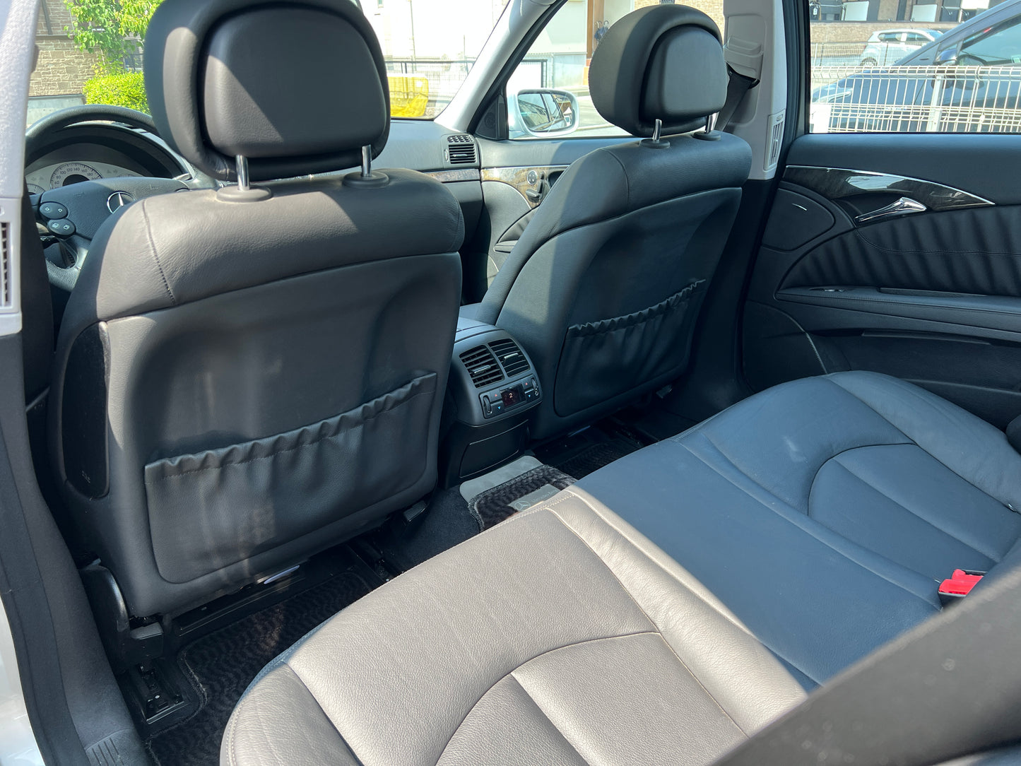 Mercedes Benz E350 | W211 | 52.338 km | 272 PS | 4-MATIC | Limousine