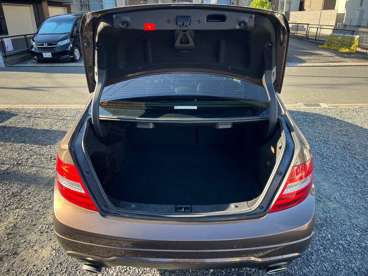 Mercedes Benz C350 AMG | W204 | 56.764 km | 306 PS | Avantgarde | Limousine