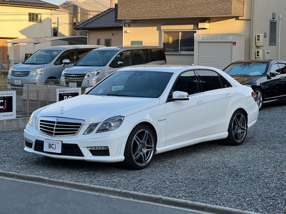 Mercedes Benz E63 AMG | W212 | 81.476 km | 557 PS | Kamera | Performance