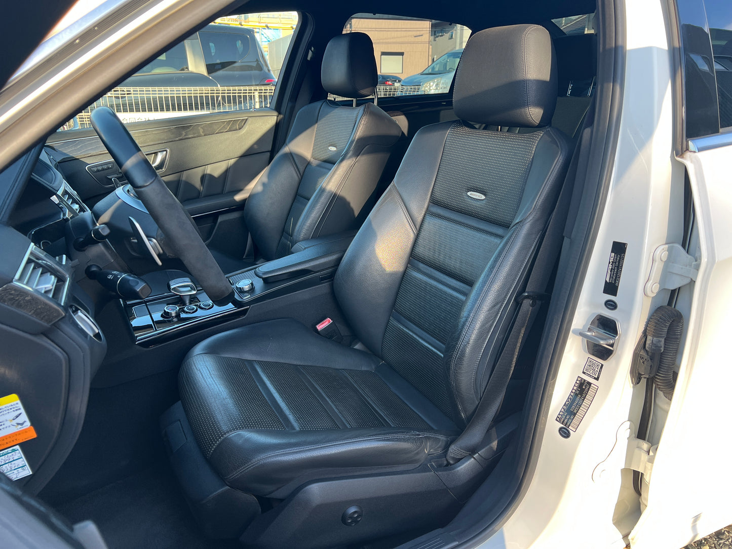 Mercedes Benz E63 AMG | W212 | 81.476 km | 557 PS | Kamera | Performance