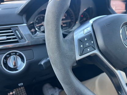 Mercedes Benz E63 AMG | W212 | 81.476 km | 557 PS | Kamera | Performance