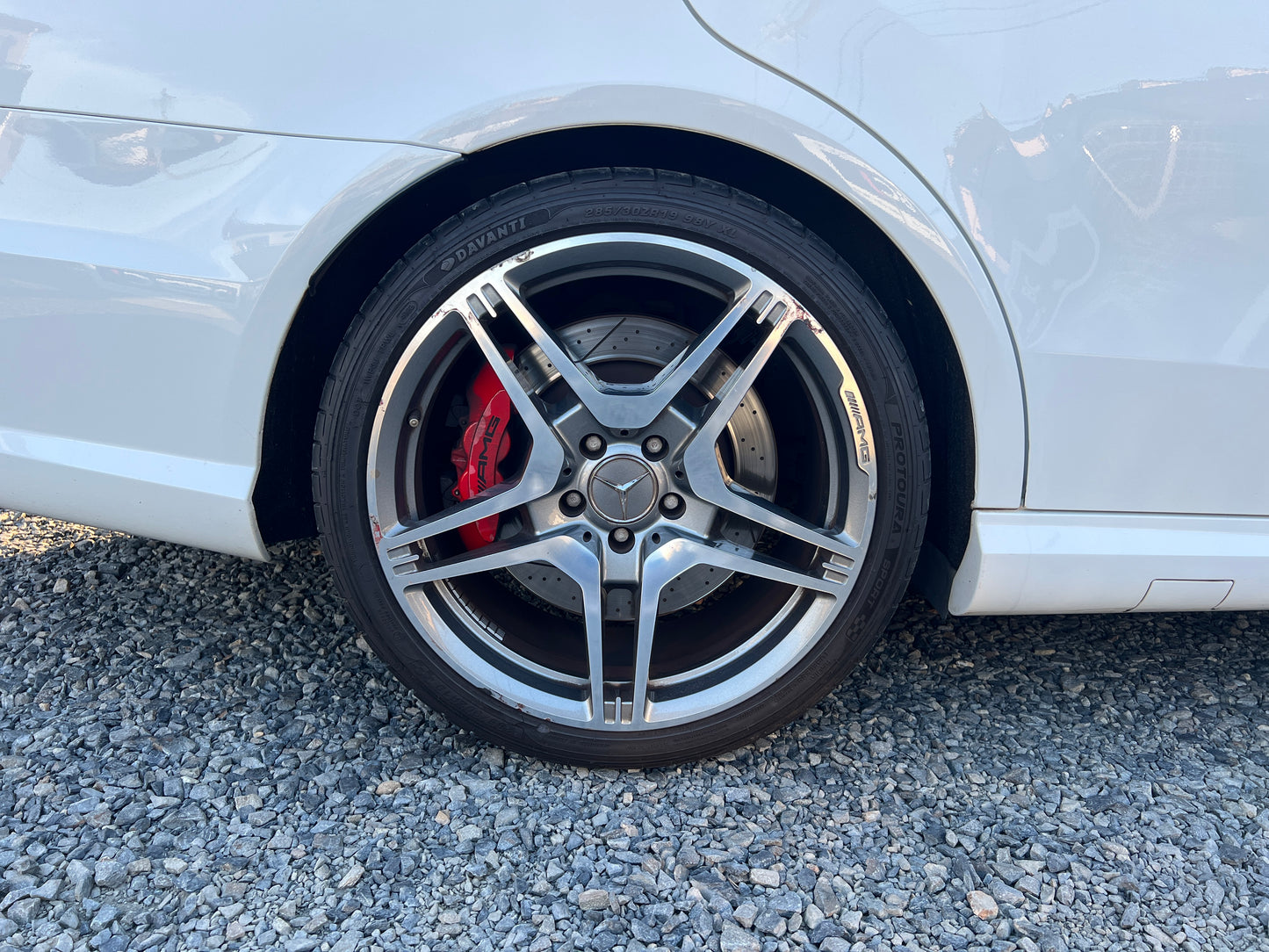 Mercedes Benz E63 AMG | W212 | 81.476 km | 557 PS | Kamera | Performance
