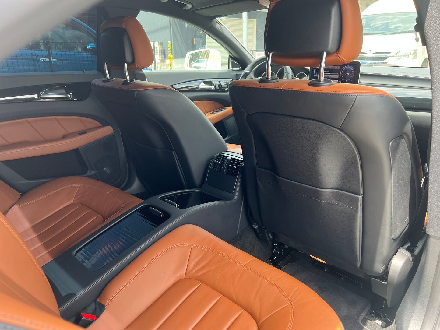 Mercedes Benz CLS350 AMG | C218 | 42.090 km | 306 PS | designo | Appe CarPlay