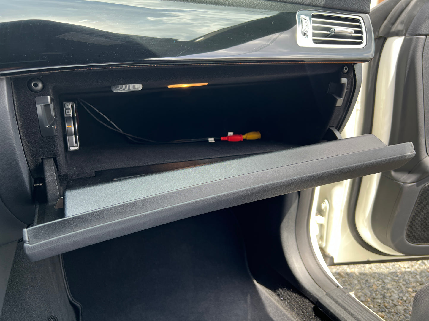 Mercedes Benz CLS350 AMG | C218 | 42.090 km | 306 PS | designo | Appe CarPlay
