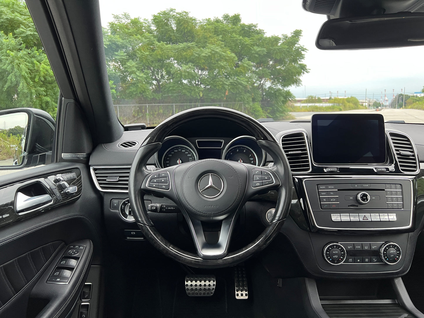 Mercedes Benz GLS500 AMG 4-Matic Facelift | 131.312 km | 455PS | 360 Kamera