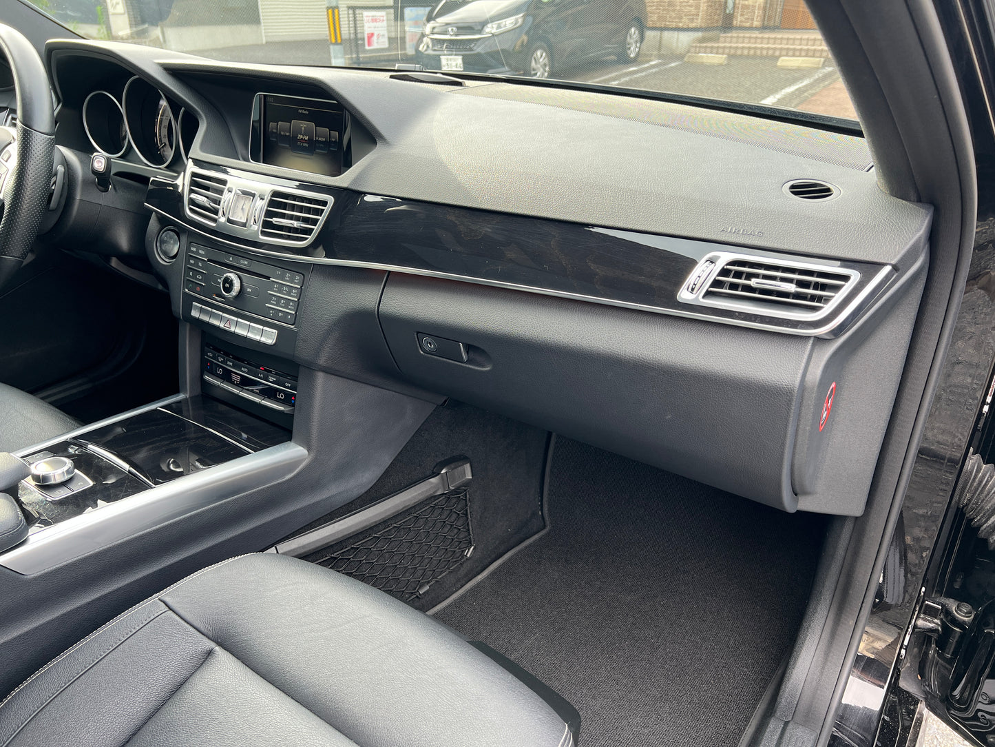 Mercedes Benz E300 AMG | W212 | 93.349 km | 252 PS | 360 Grad | Avantgarde