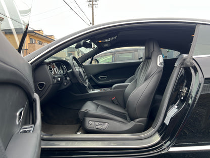 Bentley Continental GT V8 | 79.885 km | 507 PS | Eukalyptus-Echtholz | Coupé