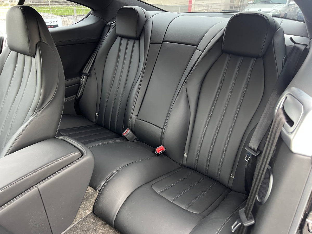 Bentley Continental GT V8 | 79.885 km | 507 PS | Eukalyptus-Echtholz | Coupé