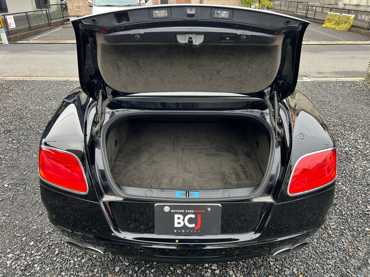 Bentley Continental GT V8 | 79.885 km | 507 PS | Eukalyptus-Echtholz | Coupé