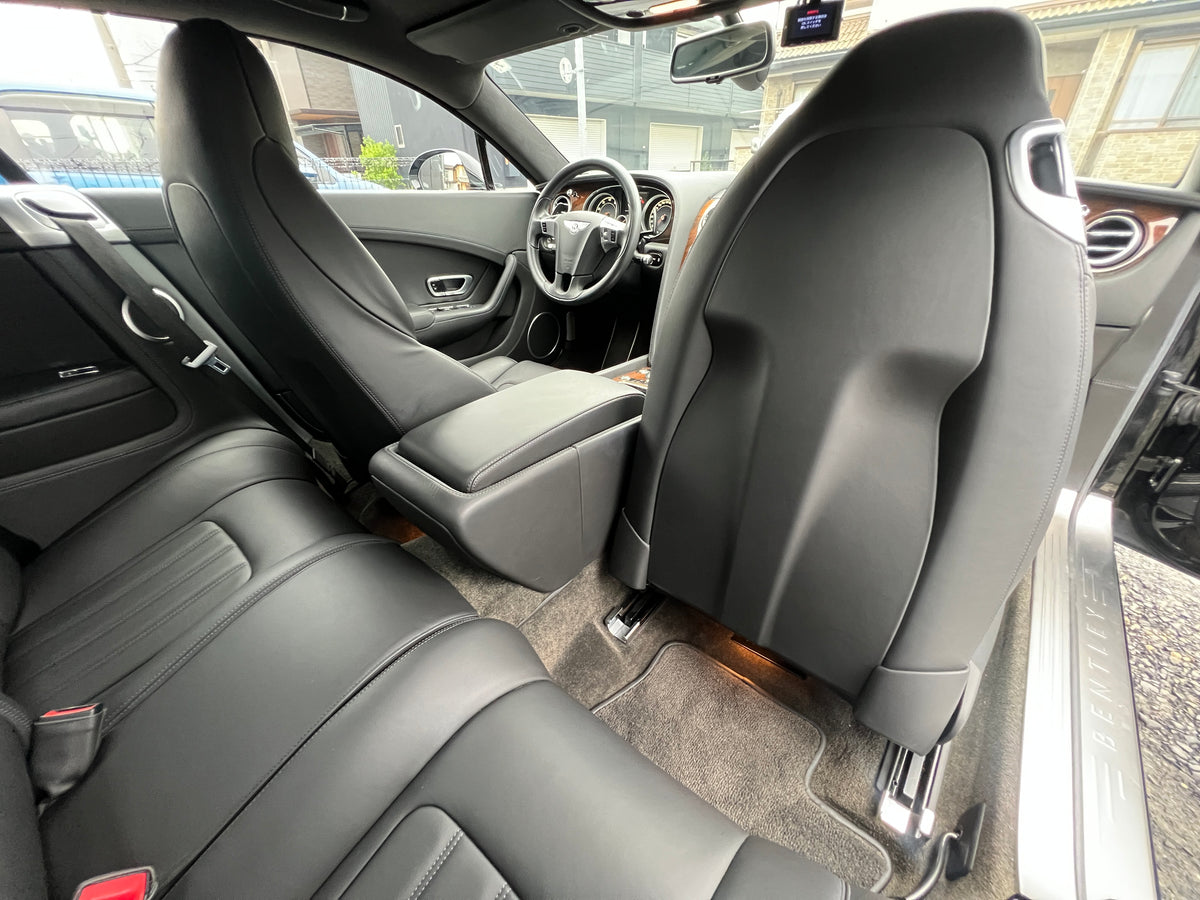 Bentley Continental GT V8 | 79.885 km | 507 PS | Eukalyptus-Echtholz | Coupé