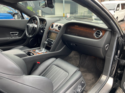 Bentley Continental GT V8 | 79.885 km | 507 PS | Eukalyptus-Echtholz | Coupé