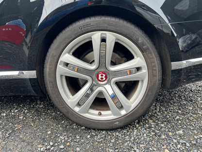 Bentley Continental GT V8 | 79.885 km | 507 PS | Eukalyptus-Echtholz | Coupé