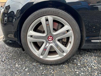 Bentley Continental GT V8 | 79.885 km | 507 PS | Eukalyptus-Echtholz | Coupé