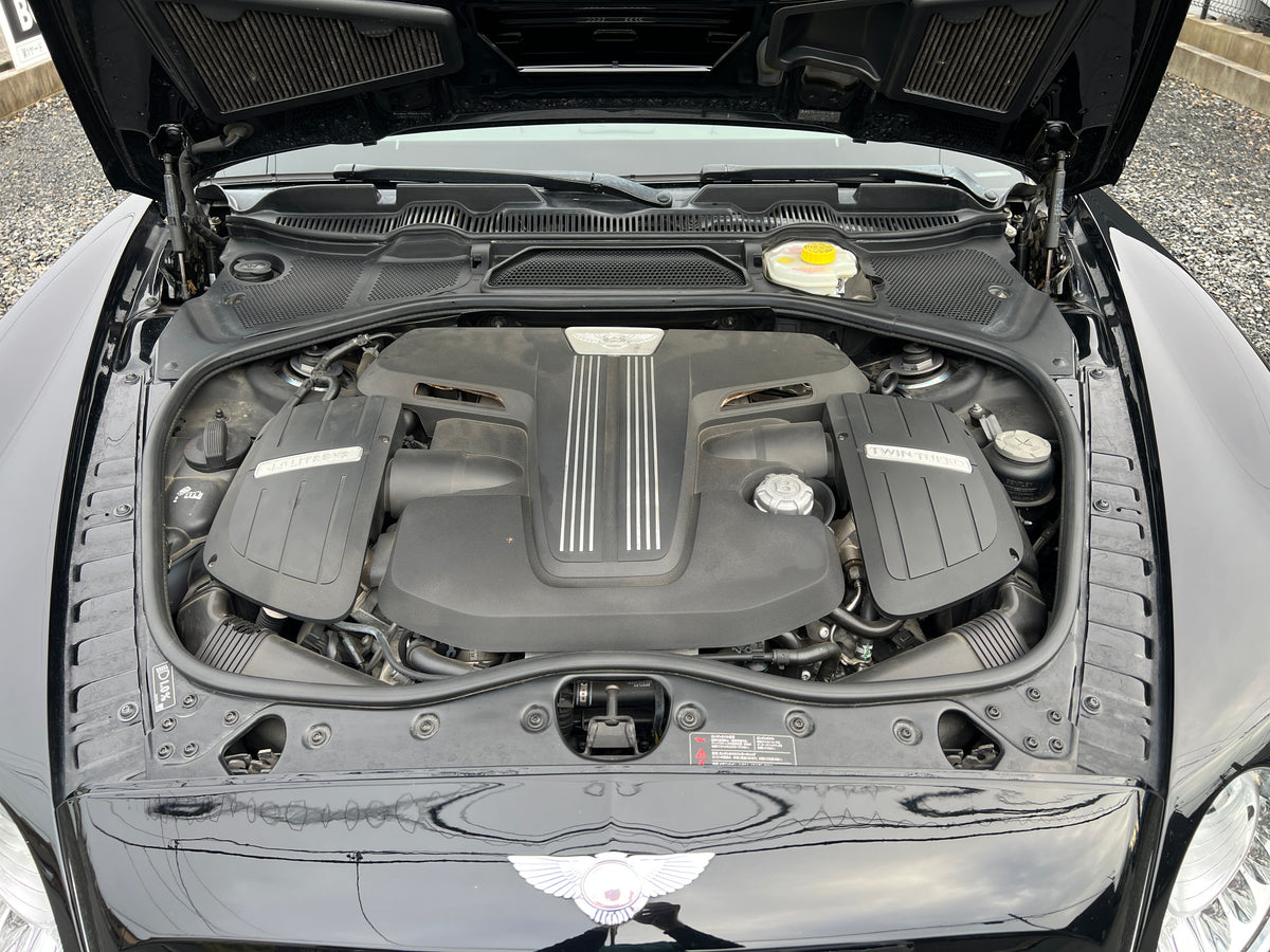 Bentley Continental GT V8 | 79.885 km | 507 PS | Eukalyptus-Echtholz | Coupé