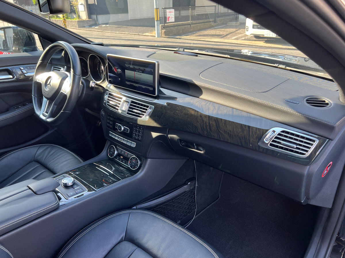 Mercedes Benz CLS350 AMG | C218 | 40.545 km | 306 PS | Park-Assistent | Coupé