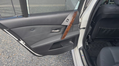 BMW 530i M-Package | E60 | 83,217 km | 258 hp | Sedan | Heated rear seats